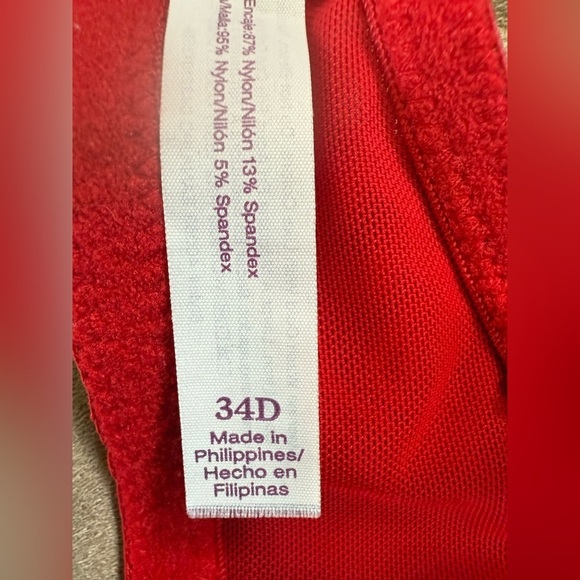 Elegant Red Lace Bra Size 34D - Picture 9 of 9